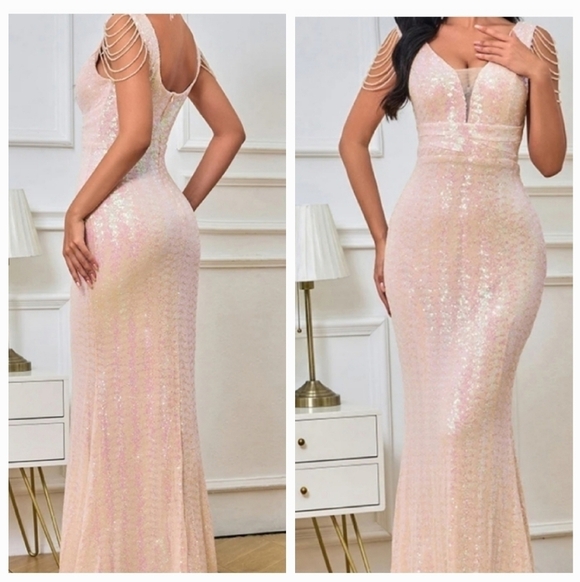 Pink, Sleeveless,  Backless,  V Neck, Beaded,  Contrast Sequined and Mes… - Picture 3 of 15